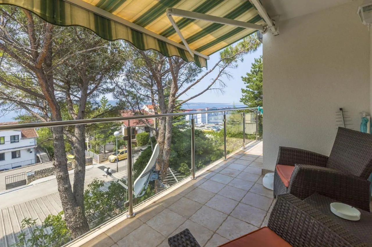 Kotvica Apartment Selce