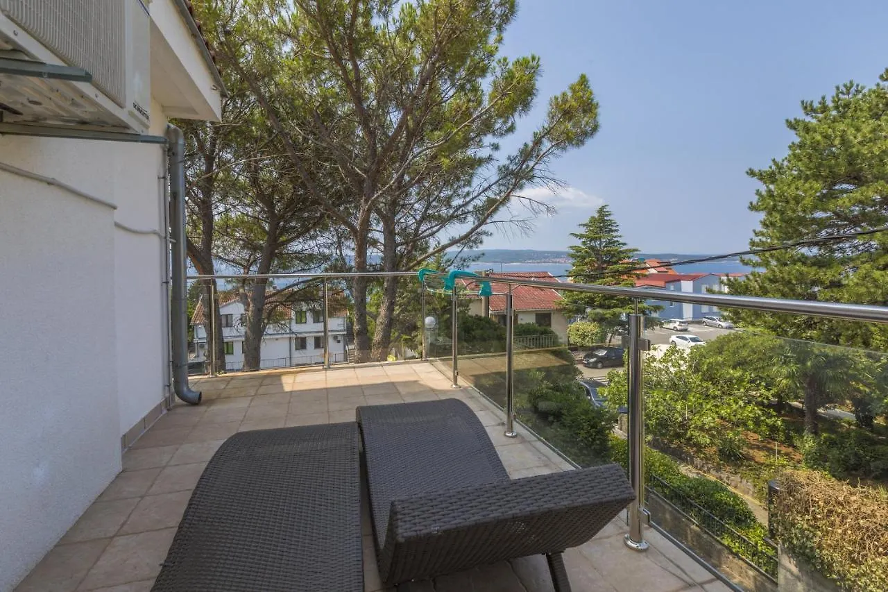 Kotvica Apartment Selce